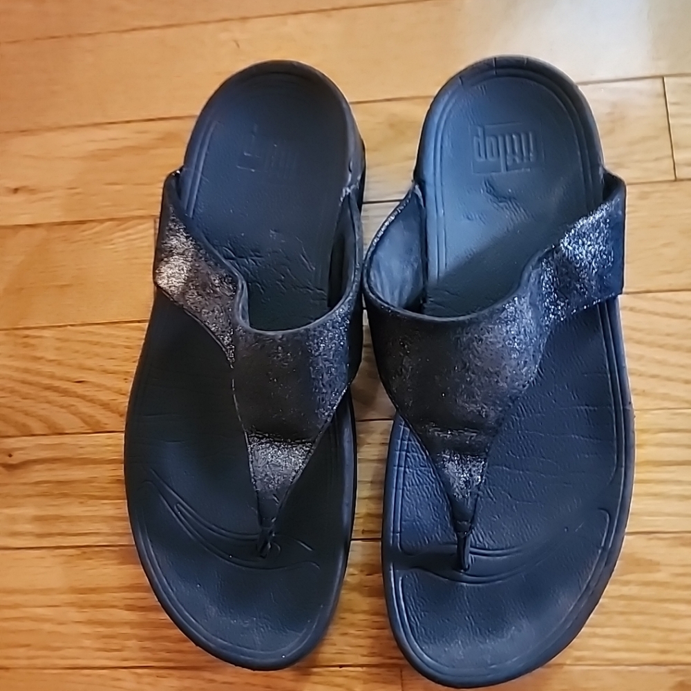 FitFlop Lulu Wedge Thong Sandal